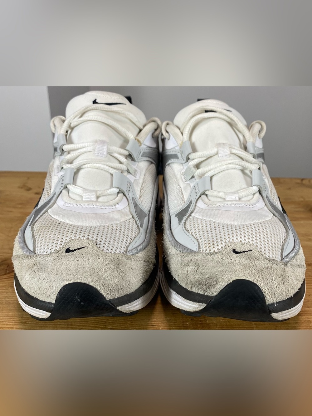 Nike Air Max Bliss White Metallic Silver Black Sneakers DZ6754-100 Women's 9